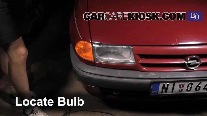 1993 Opel Astra F 1.4L 4 Cyl. Luces Luz de giro delantera (reemplazar foco)